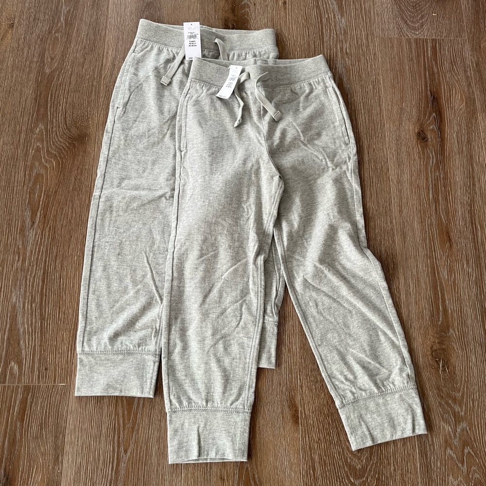 GAP Toddler Boy gray jogger pants. Size 5T NWT.